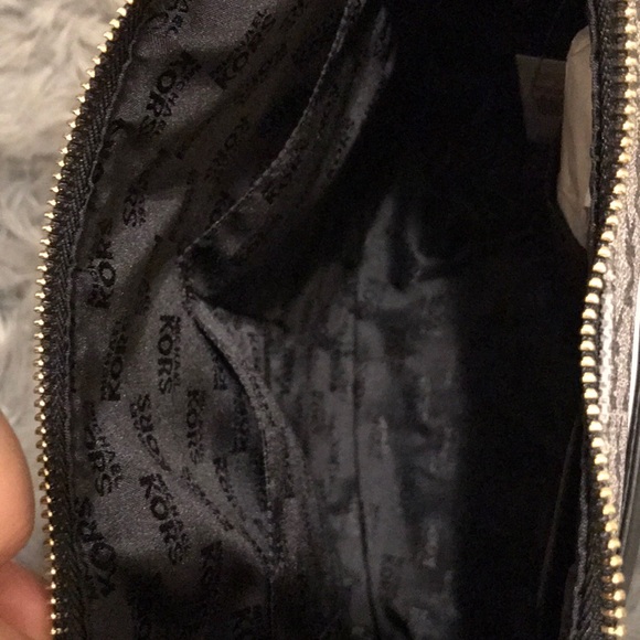 Authentic Black and gray Michael Kors bag - Picture 8 of 8